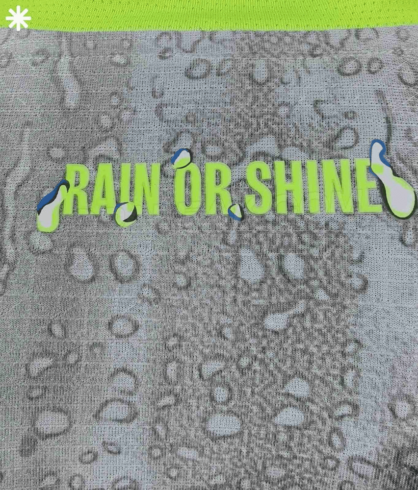 雨中的曼彻