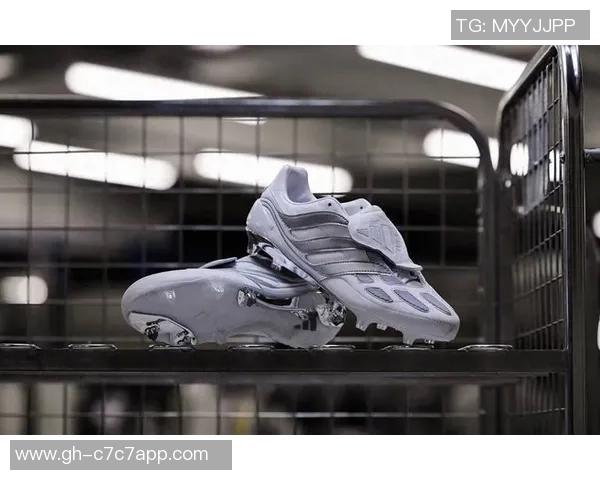 阿迪足球鞋助力球星突破赛场极限 展现独特魅力与实力